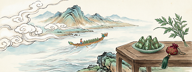 长卷式的画面里，云从左侧用舒展的长线拉出，层层叠叠往右侧铺展，云隙间漏出几痕远山，山的线条清劲利落。江水从山脚下淌出，波纹用平行的细长线铺出开阔感，龙舟在江面居中而行，船身的长线条几乎要划破云水的边界。近景的岸石上摆着方木桌，盘中粽子码得齐整，桌角两侧分别放着一束鲜艾叶和一枚绣着暗纹的香囊，风从云里吹下来，把艾叶的叶尖和香囊的穗子吹向龙舟行进的方向。国风工笔长卷风格，端午主题