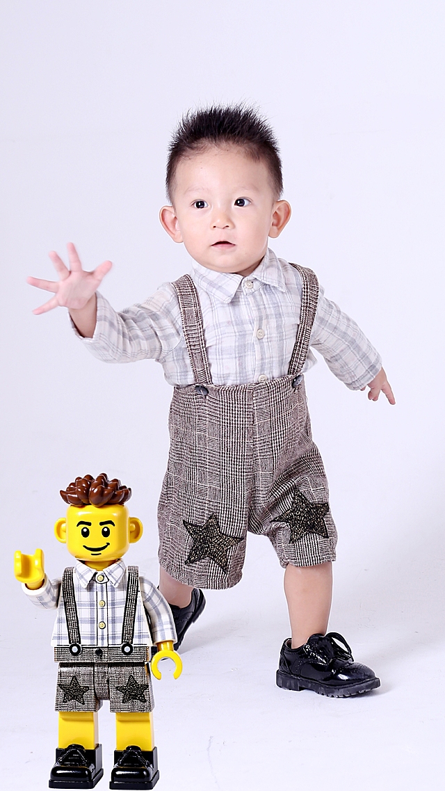 潮流时尚又好看的AI小人儿太可爱啦