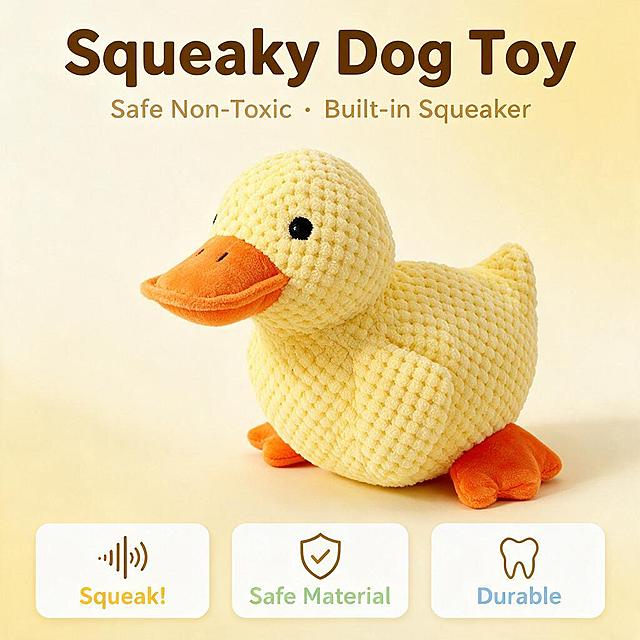 Shopee 跨境电商 1:1 主图，爆款促销感，Squeaky Dog Toy 发声小黄鸭狗狗玩具。画面中央偏右是黄色毛绒发声小黄鸭玩具，保持玉米粒纹理黄色毛绒面料、橙色扁鸭嘴、橙色脚掌、黑色小眼睛、圆润造型，45° 正面略侧，完整不裁切，占画面 60%。顶部居中主标题英文 "Squeaky Dog Toy"，加粗深棕色圆润粗体无衬线字，最大号；下方副标题英文 "Safe Non-Toxic · Built-in Squeaker"，浅棕色，字号约主标题一半。底部横排 3 个白色圆角卖点卡片，左卡声波图标 + "Squeak!" 橙黄色，中卡盾牌对勾图标 + "Safe Material" 浅绿色，右卡牙齿咬痕图标 + "Durable" 浅蓝色。背景奶油黄渐变，简洁干净，玩具下方柔和接触阴影。自然柔光，毛绒纹理清晰，商业摄影质感。全英文，无中文，无水印无平台Logo，文字清晰不挡产品，1:1 正方形，高清。