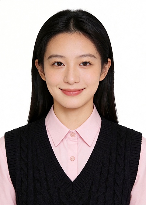 粉色衬衫学生感女性证件照