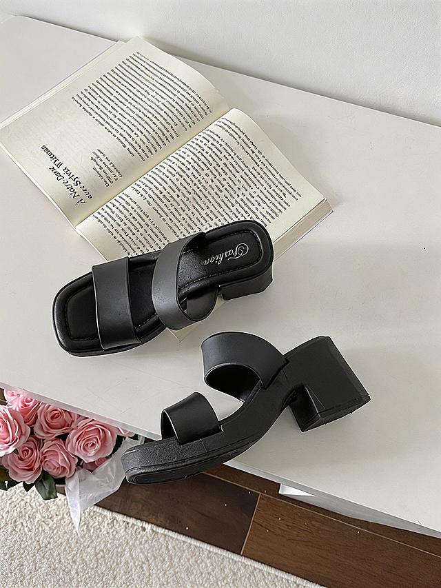 保持图片内容不变，将图片比例调整为3:4，不改变原有画面元素和风格