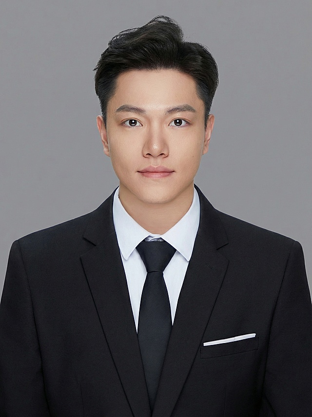 生成2寸证件照，灰色背景，稍微美化并保持五官