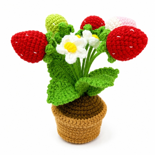 [Product 2 - Strawberry Potted] Handmade crochet strawberry potted plant. Pure white background #FFF预览效果