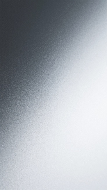 一张展现高级感的磨砂质感银色金属背景图，表面布满细腻均匀的磨砂纹理，整体呈现出从左上角到右下角的柔和渐变光影效果，左侧为深银色，右侧为亮银色，光线过渡自然，营造出简约、现代且极具质感的氛围，画面干净纯粹，无任何文字和图案元素。预览效果