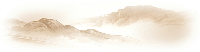 保持原图水墨远山内容不变，让图片**左右两侧**也调整为从原图自然渐变为纯白色，上下左右四边都实现自然渐变到白色的效果，渐变过渡自然柔和