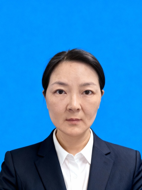 换蓝色背景，西装预览效果