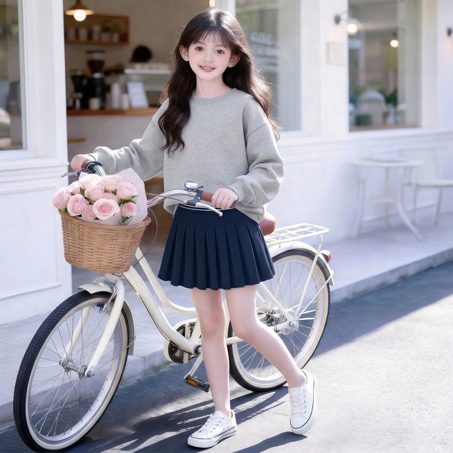 把图1的衣服和短裙给图的2的人物穿上，保留原场景光影，保持图2的人物的五官和发型不变，图片宽高尺寸不变，背景不变，鞋子变为白色运动球鞋，模特的姿势不变，保持图1的衣服和短裙的款式和颜色不变预览效果
