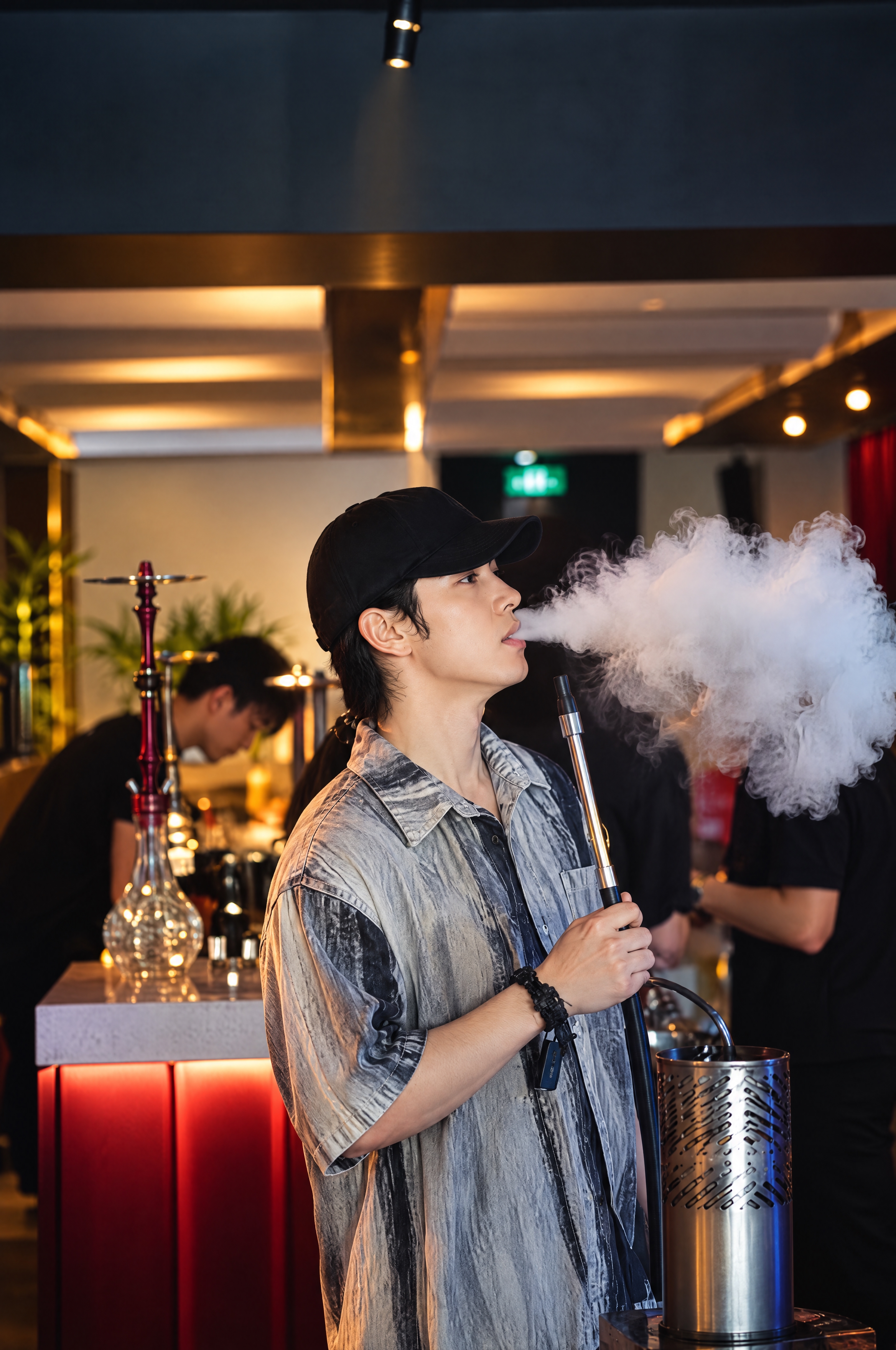 提升整体画质，去除噪点，增强现实写实质感，去除模糊感，人物更加… - 图片创意预览