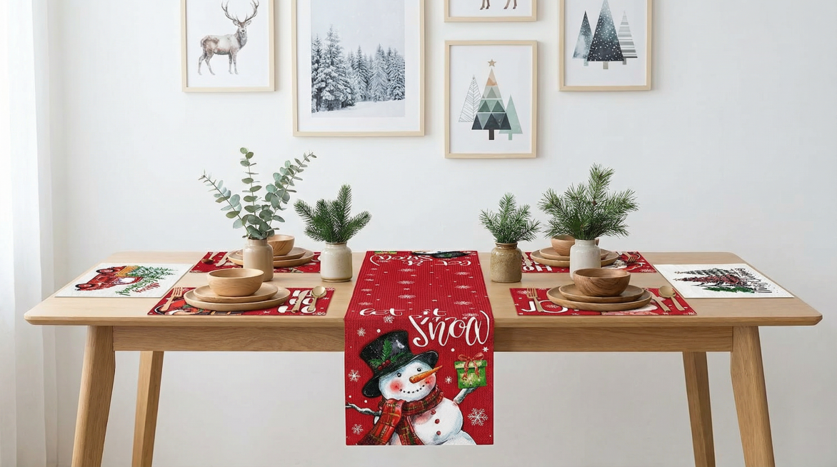 以图中的7 件套圣诞餐垫套装元素,物体主体特征不变,设计6张跟7 件套圣诞餐垫套装有关的图,比例 16:9预览效果