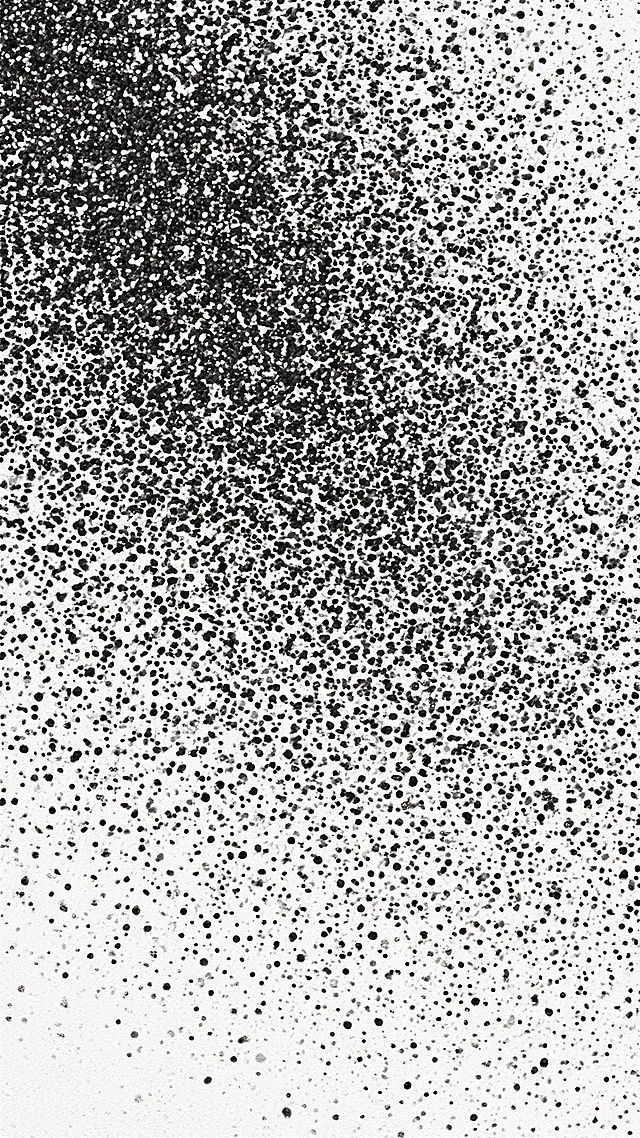 黑白噪点纹理背景，颗粒密度适中，呈现均匀分布的随机黑色小点，整体质感细腻且具有轻微的复古胶片颗粒感，噪点大小略有变化，边缘柔和过渡，无明显图案或规律，保持简洁纯粹的抽象纹理风格，局部区域可适当调整颗粒的聚集程度和稀疏对比，形成细微的视觉变化层次。