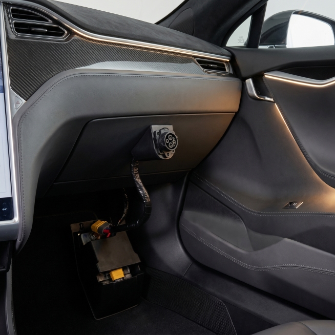 Keep the product appearance completely unchanged, install the panel mount cable on the dashboard of预览效果