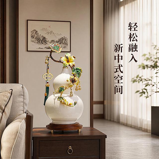 「图片1」「图片1」「图片1」「图片1」帮我根据这些图片重新生成sku 要求高端大气上档次  新中式风格