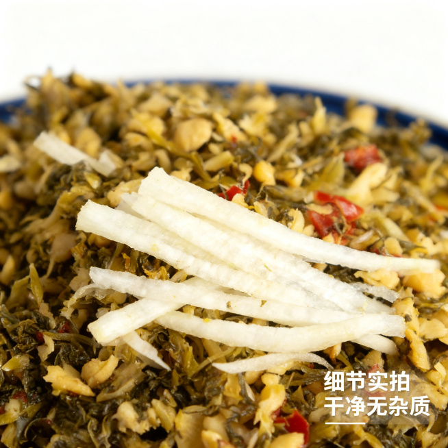 [主图-3] 萝卜酸菜细节特写主图；
[氛围风格] 微距写实风格，突出干净品质；
[画质] 超高清商业摄影，纹理细节清晰锐利。
[元素] 近距离放大特写萝卜丝和菜叶，清晰展示老坛腌渍的自然纹路，每一根预览效果