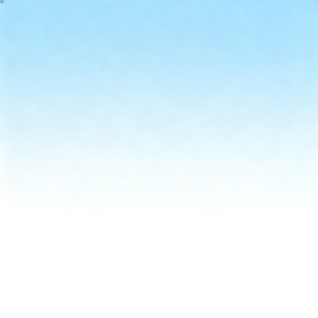 纯色背景图，浅蓝色从上方开始，由上至下渐变至纯白色，干净简洁的渐变背景，无任何多余图案和文字预览效果