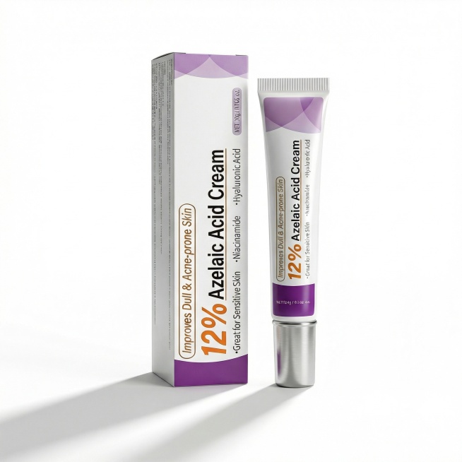 将产品进行商业级精修，去除瑕疵、划痕，光影立体感强烈，材质明暗关系强烈，提升整体质感和高级感，整体亮度提高。预览效果