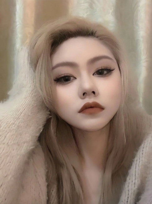 将图上的人物耳环弄掉，脖子拉长预览效果