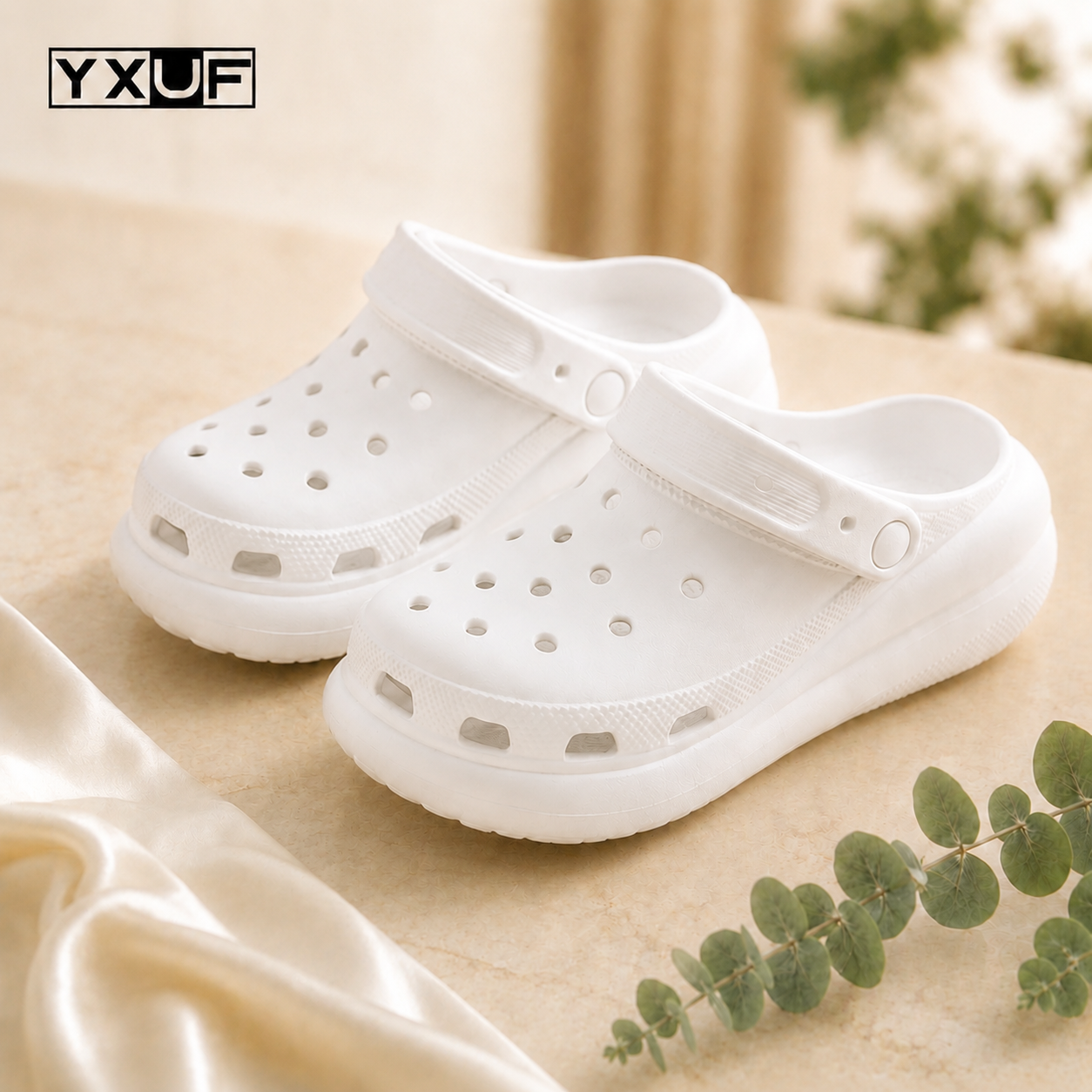 参考第一张图的构图、场景和所有细节，将鞋子颜色更换为纯白色，保… - 图片创意预览