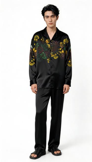 生成图1中人物的全身正脸照，使用纯白背景，写实风格，保留真实的皮肤纹理，人物拥有完美比例身材，给人物换上图2中人物所穿的黑色印花衬衫和黑色丝绸长裤预览效果