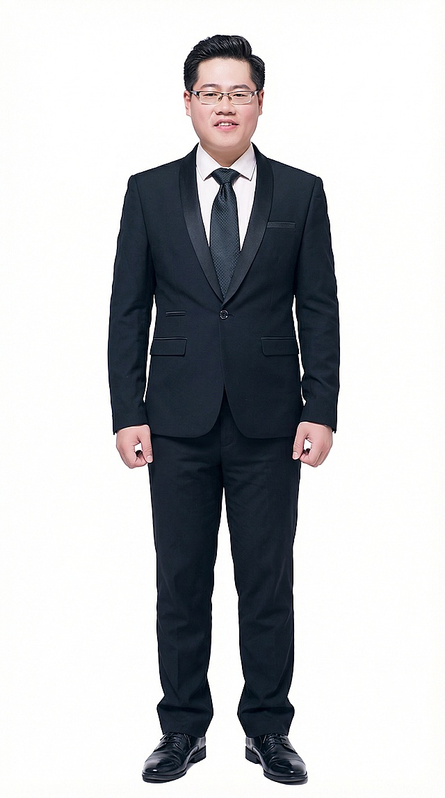 帮我生成一个正身的全身照，面部不做修改