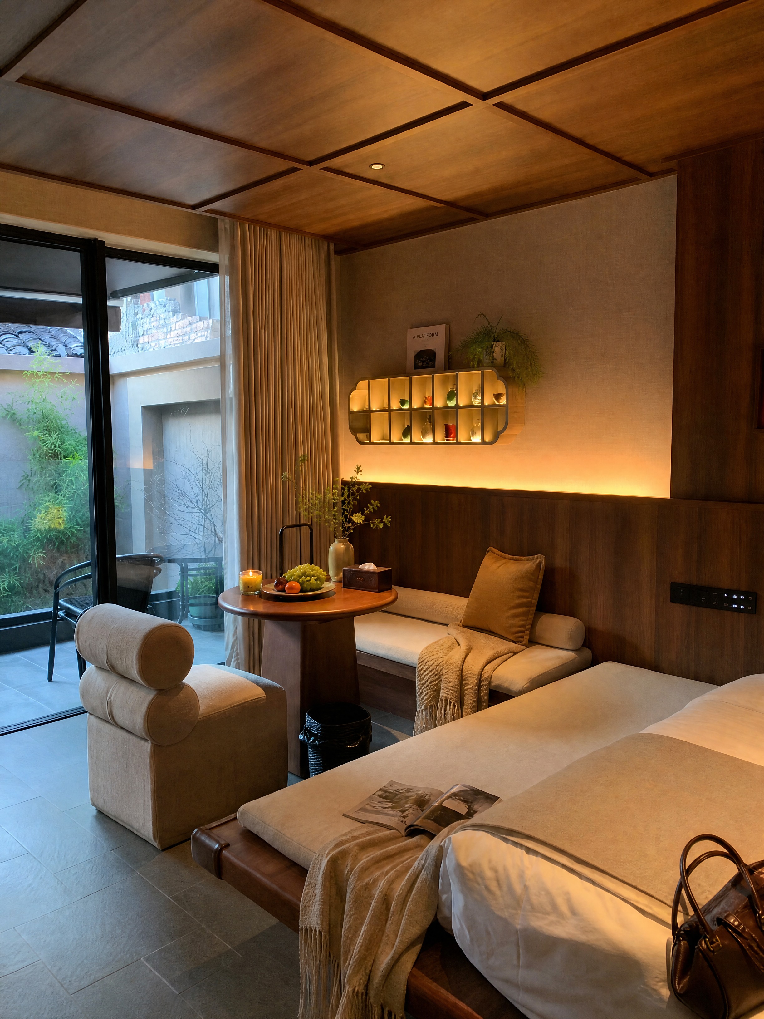 整体色调不改变，画面真实自然协调。增强生活感与入住感，素人感，… - 图片创意预览