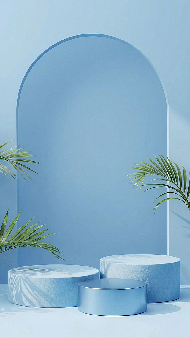 调整整体画面风格为清爽透气，将植物调整为自然绿色，保留多层圆柱体蓝色展台结构，光影柔和，清新简约高级电商展台