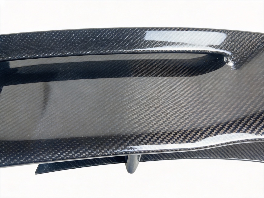 Professional e-commerce retouching for carbon fiber auto parts, precise intelligent cutout to retain预览效果