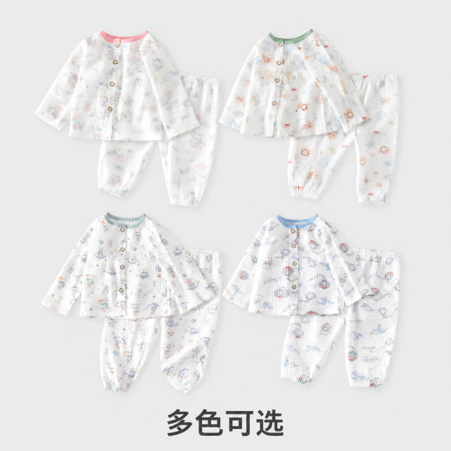 [主图-5] 多色款式平铺展示图。氛围风格：整洁治愈家居风。画质：商业摄影质感，光线柔和通透，产品清晰真实，画面干净高级。元素：保持四个颜色（粉色领/绿色领/灰绿领/蓝色领）的双层纯棉纱布套装的外观与预览效果