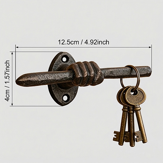 基于参考图的复古铸铁钥匙挂钩，生成尺寸标注说明图，背景为浅灰色纯色背景，产品主体居中，用极细黑色标注线精确标注产品尺寸：长度12.5cm / 4.92inch，宽度4cm / 1.57inch，标注文字为黑色无衬线字体，清晰对应标注位置，直接悬浮于背景，无任何底框，产品外观与原图完全一致