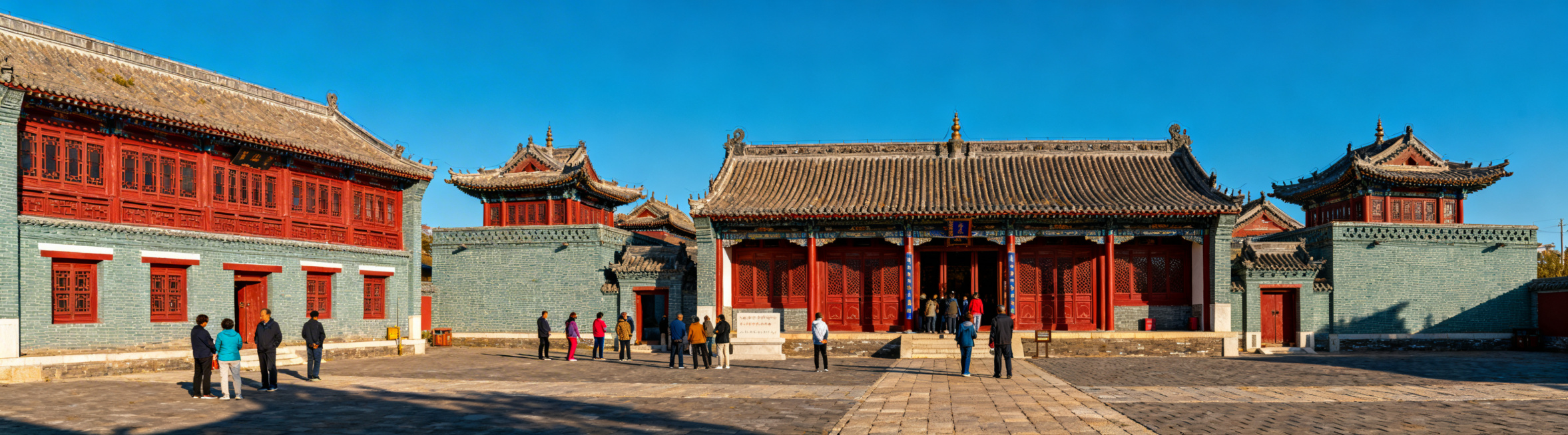 赤峰喀喇沁亲王府实景照片，写实风格，高清真实人文场景预览效果
