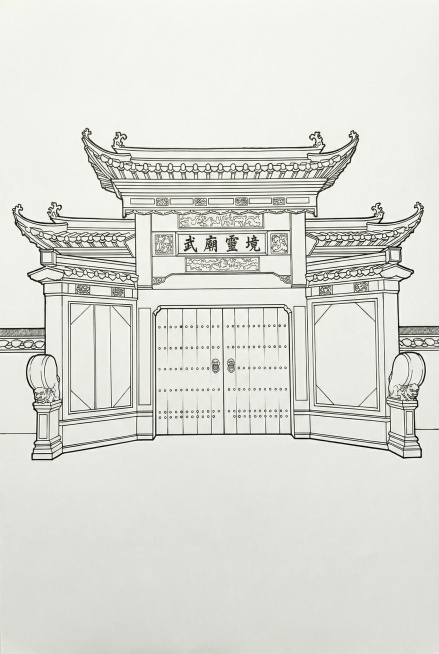 将门楼修正为完全正面角度，调整左右比例，删除“古韵”文字，保持黑色清晰线稿风格，强化八字门楼空间感预览效果