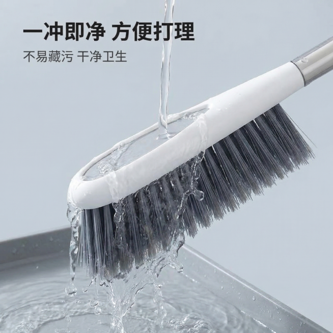 [主图 9] 产品易清洁打理展示
[氛围风格] 简洁干净，实用展示
[画面元素] 商业摄影质感、光线柔和通透、产品清晰真实、画面干净高级。使用清水冲洗除尘刷刷毛，展示产品易清洁，不易残留灰尘污渍，保留预览效果
