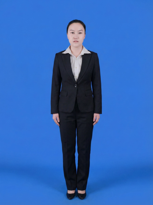 生成人物的全身照预览效果