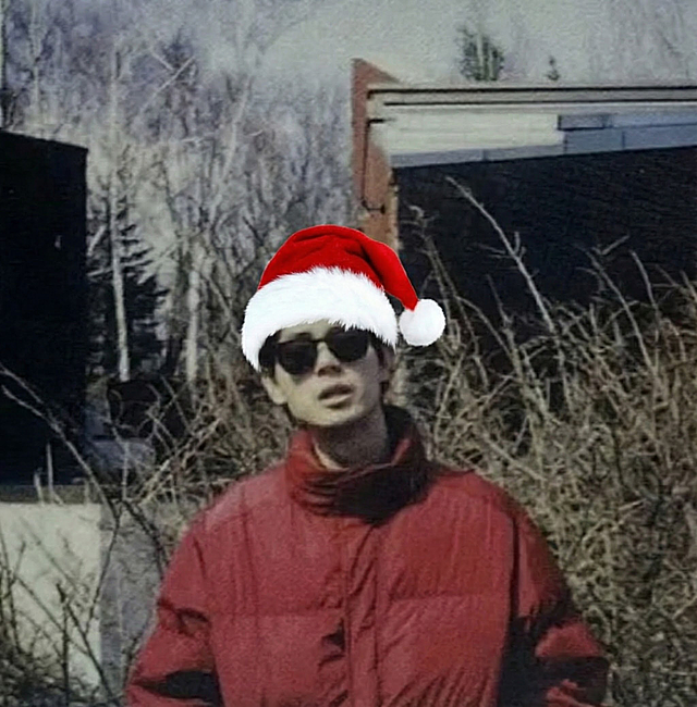 将人物头上带上圣诞帽，其余不变