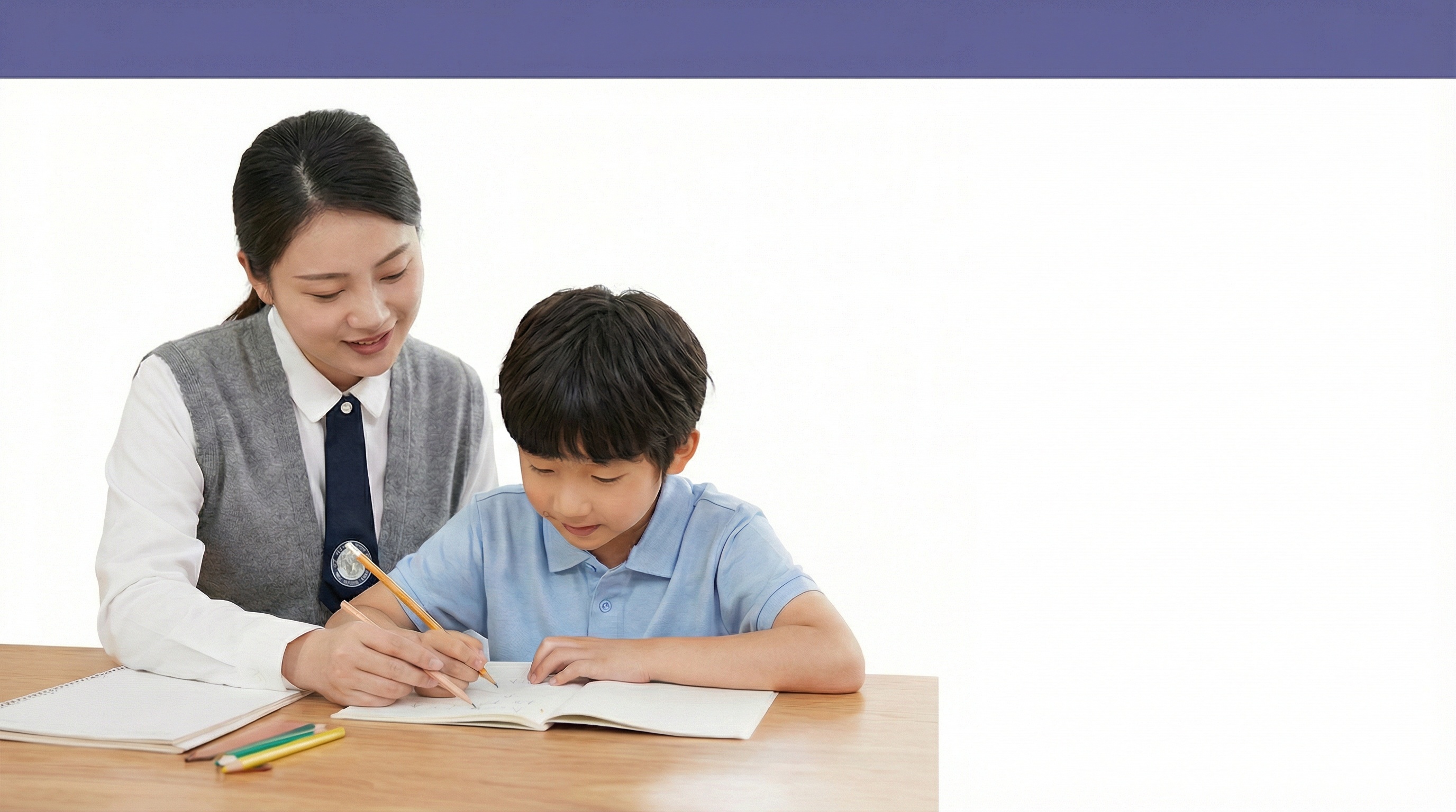 图片上方紫色的部分缩小一半宽度，孩子的桌子长度到孩子胳膊肘，右… - 图片创意预览