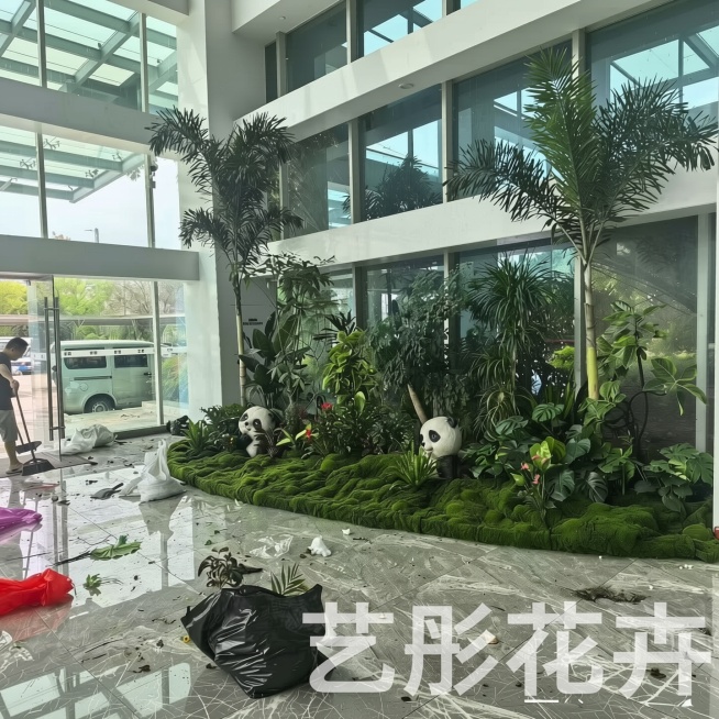 把这9张照片修改尺寸和亮度，调整成适合发小红书笔记的尺寸和亮度，增加统一水印艺彤花卉，最后把这9张照片拼到一张上，作为小红书笔记首图使用。预览效果