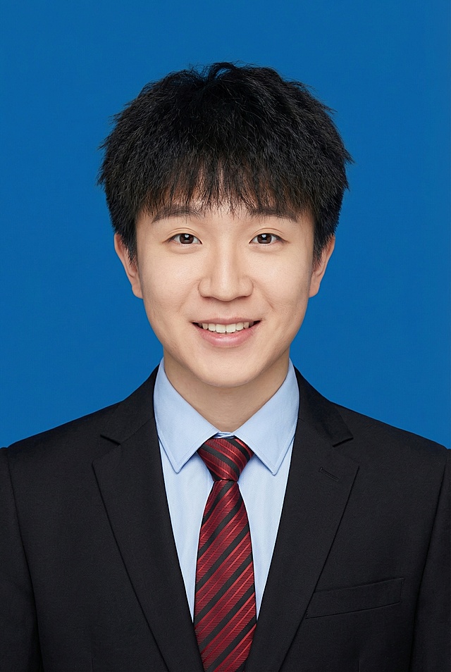 中国男高证件照，蓬松的头发，黑色西装，浅蓝色正装衬衫，红黑条纹领带，黑色短发，纯蓝色背景，居中定位，正式照片。眼神不要太呆滞，面带点微笑