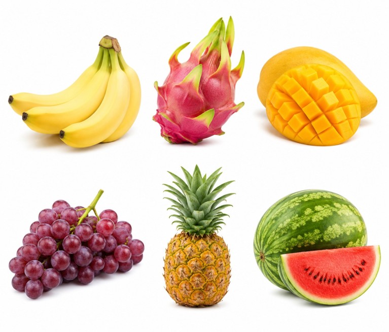 香蕉、火龙果、芒果、提子、菠萝、西瓜，六种水果每个单独排列，纯白色背景，超高清写实预览效果