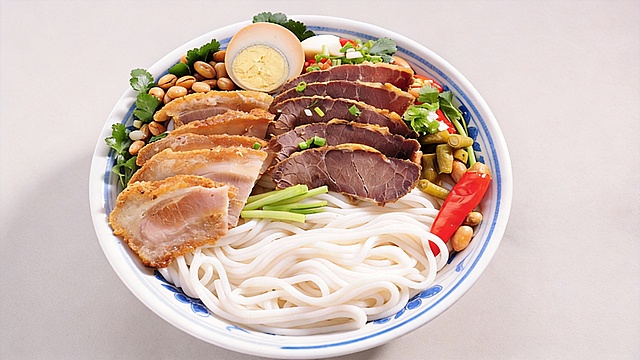 去掉背景杂物，比例16：9