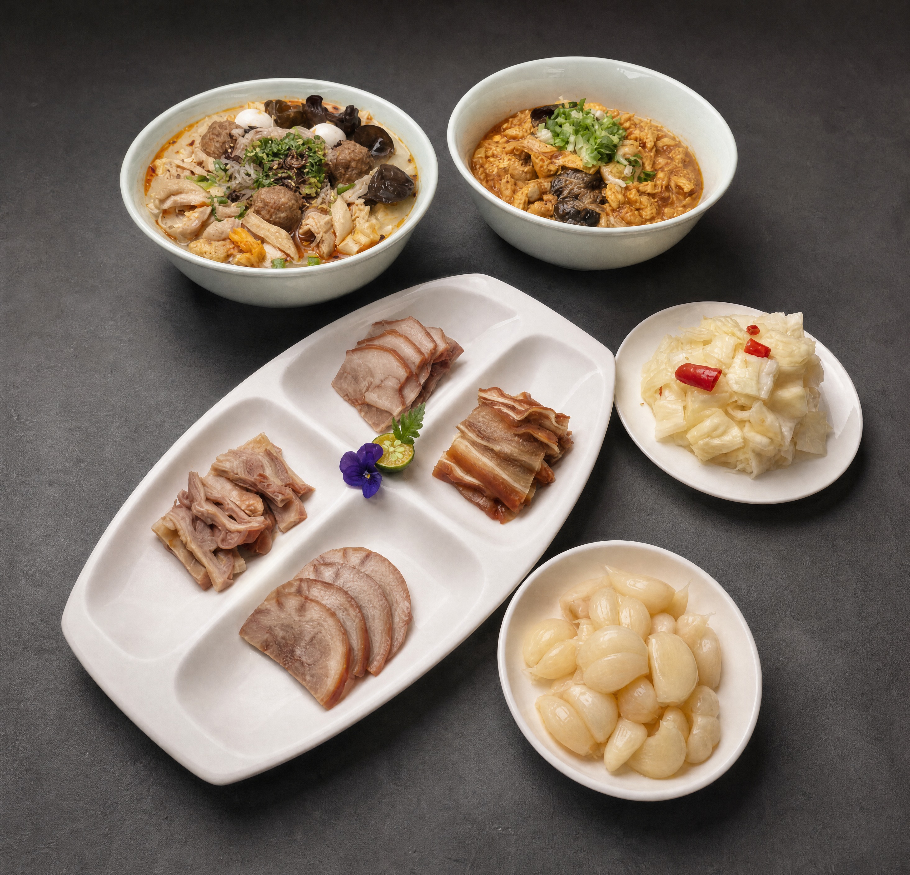 超写实美食摄影。 主体：图中的所有菜品（两碗粉面、卤味拼盘、腌… - 图片创意预览
