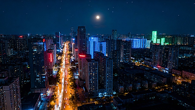 帮我生成20张风景的壁纸，包含各种场景或者植物特写，各种样式风格