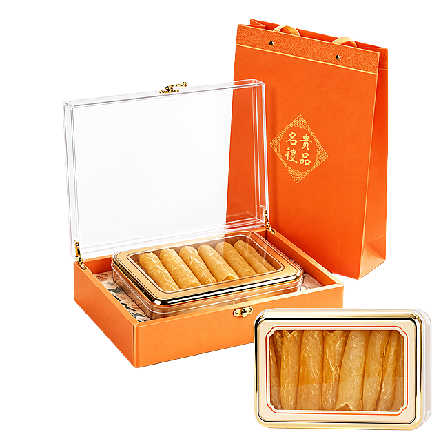 产品精修，产品置于纯白背景上，专业商业棚拍光，5500K标准中性白光，轮廓光，体积光，曝光正确，强烈真实立体感，接地处保留干净浅淡的自然接触阴影，严禁大片投影、脏灰阴影和悬浮感，主体居中，商品完整入画不裁切，多品或套装整体算一组，商品外轮廓视觉体量约画面60%-80%，四边均匀留白约10%-20%，严禁满幅铺满与贴边顶满，极致超清画质，细节清晰锐利，商业级实拍质感，保留原图真实材质与结构细节，提升商品洁净度和商业新品感，清除旧痕、灰暗、脏斑和不均匀色块，保留原图颜色分区、材质色相、结构和功能细节，禁止整体提亮改色，净化杂乱倒影、脏反射、环境色污染和黑块反射；金属重建干净棚拍高光条带，透明材质保留真实折射与透明层次，提升透明包装通透度和洁净度，清理灰雾、脏反光和浑浊感，保留薄膜折线、封口压纹、透明边线和真实高光，白色内容物保持干净明亮不过曝，锁定原图商品颜色，多件商品逐件对应原图色相、材质光泽和分段色块边界，锁定原图商品轮廓、件数、部件位置、连接关系、标签文字和可见功能细节，只做精修不重绘结构，去除非售卖主体杂物、临时垫块、包装垫、支撑块、纸片或填充物，严禁误删商品结构，保留礼盒和内配鱼胶产品，保留原图中属于售卖组成的内容物与搭配细节，多件商品按原图顺序均衡陈列，大小一致、间距统一、对齐整齐、同一机位和近似角度，每个独立商品都要逐个摆正，逐个校准水平线和垂直轴，底部基线对齐，禁止某一件单独歪斜、倾倒或高低错位，礼盒外盒与内盒：哑光/半哑光塑料质感，柔和漫反射，低高光；透明盒盖与透明包装：透明塑胶/亚克力/PC质感，折射边线清晰，透明层次自然；金属扣件与金属边框：光面金属质感按原图锁定，高光边线清晰，反射干净但不过度镜面化，前侧视图，标准透视校正，正常透视焦段，保持同类机位，比例1:1