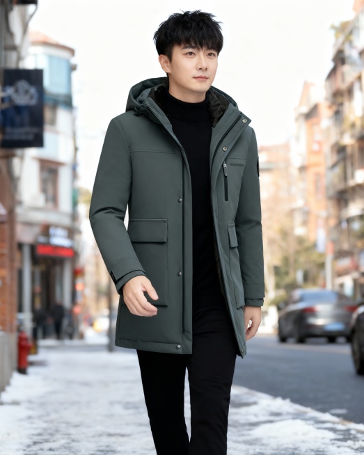 一个中国男性28岁模特穿上图片上的衣服，姿势不同，拍摄风格，五张相似场景的套图，南方户外预览效果