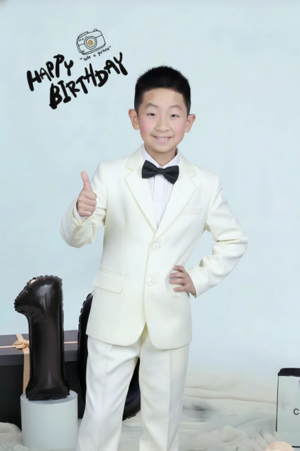 将第2张的背景换到第一张预览效果