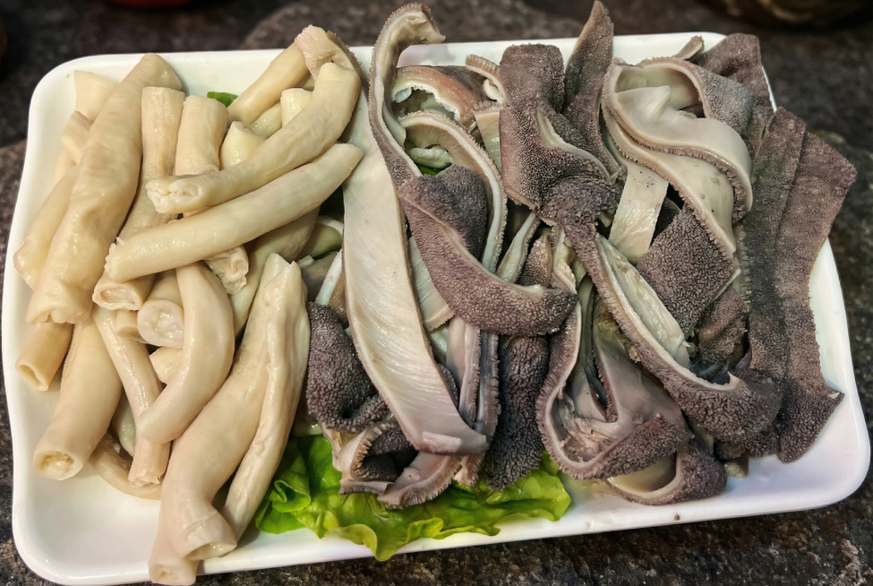 将参考图片调色修图，画面清晰，食材新鲜，高级质感，食物摄影图预览效果