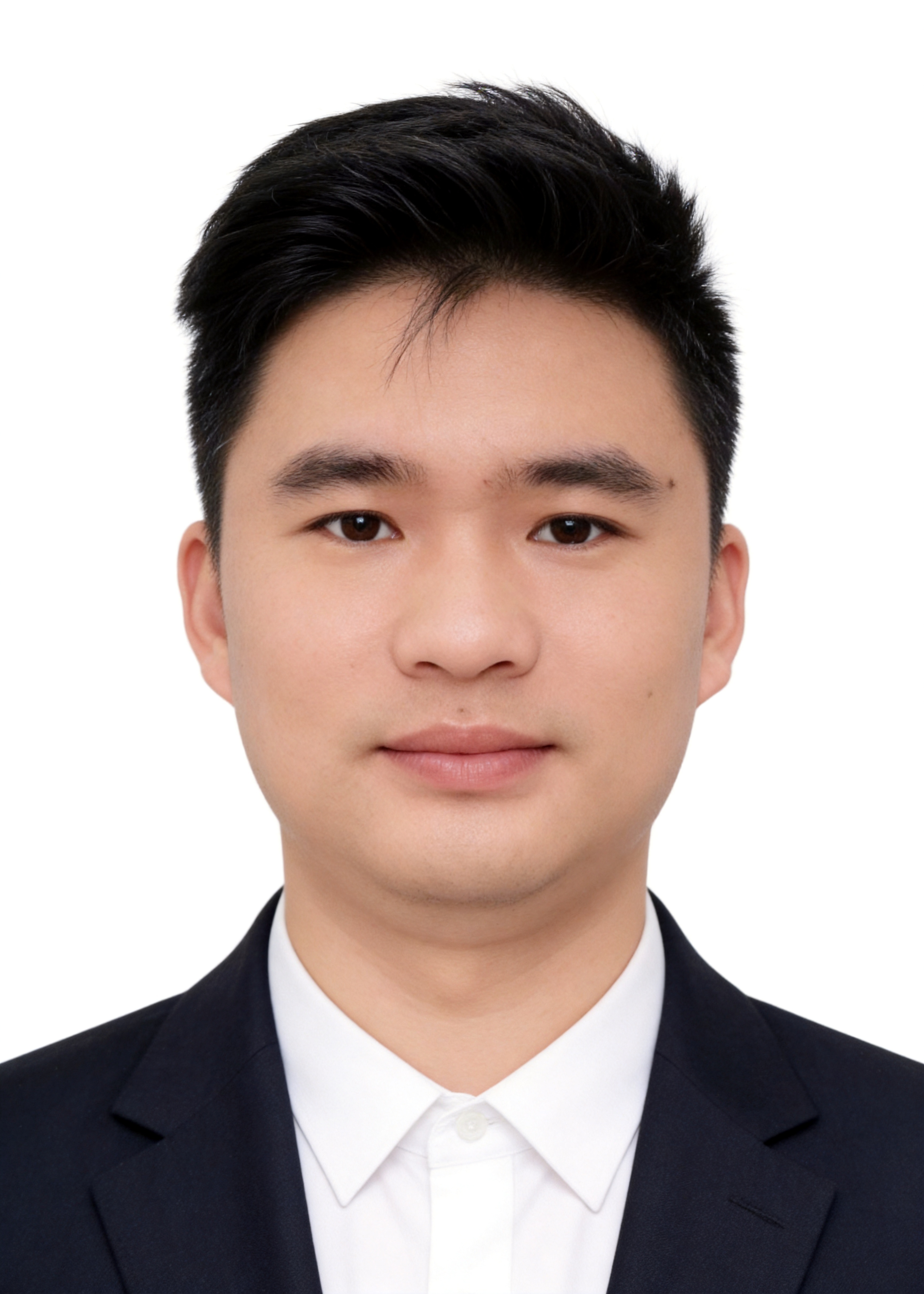 保留第一张图中人物发型、脸型、年龄特征生成标准样式纯正面证件照… - 图片创意预览