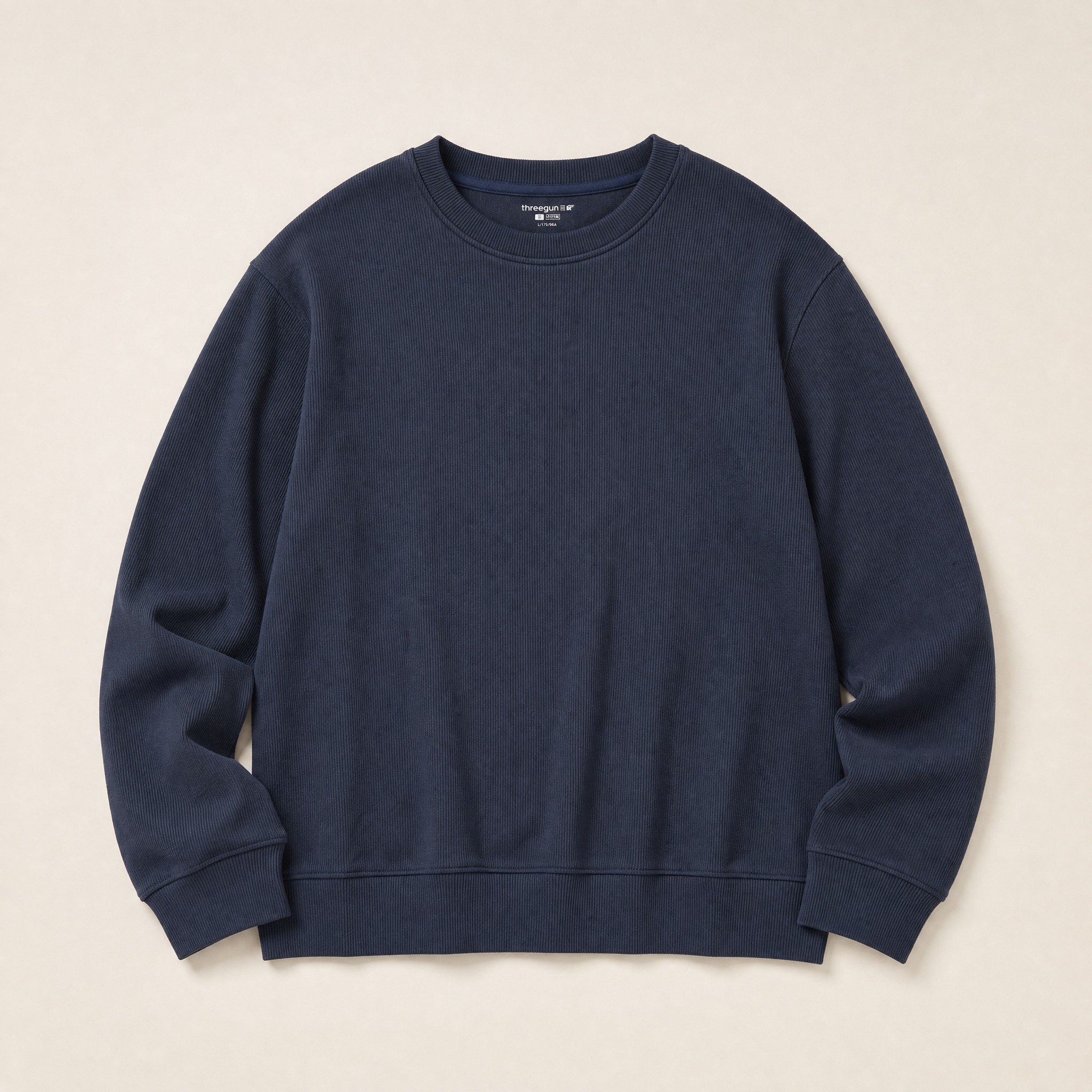 [主图-3] 产品平铺图，展示衣服全貌版型。 [统一基调] 风… - 图片创意预览