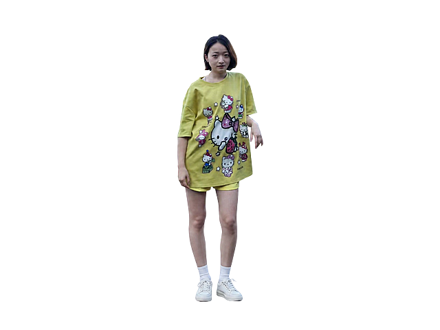 高清画质，复原出这个女生完整的腿和鞋子，保持人物和衣服其他内容不变，自然延伸补全下身部分