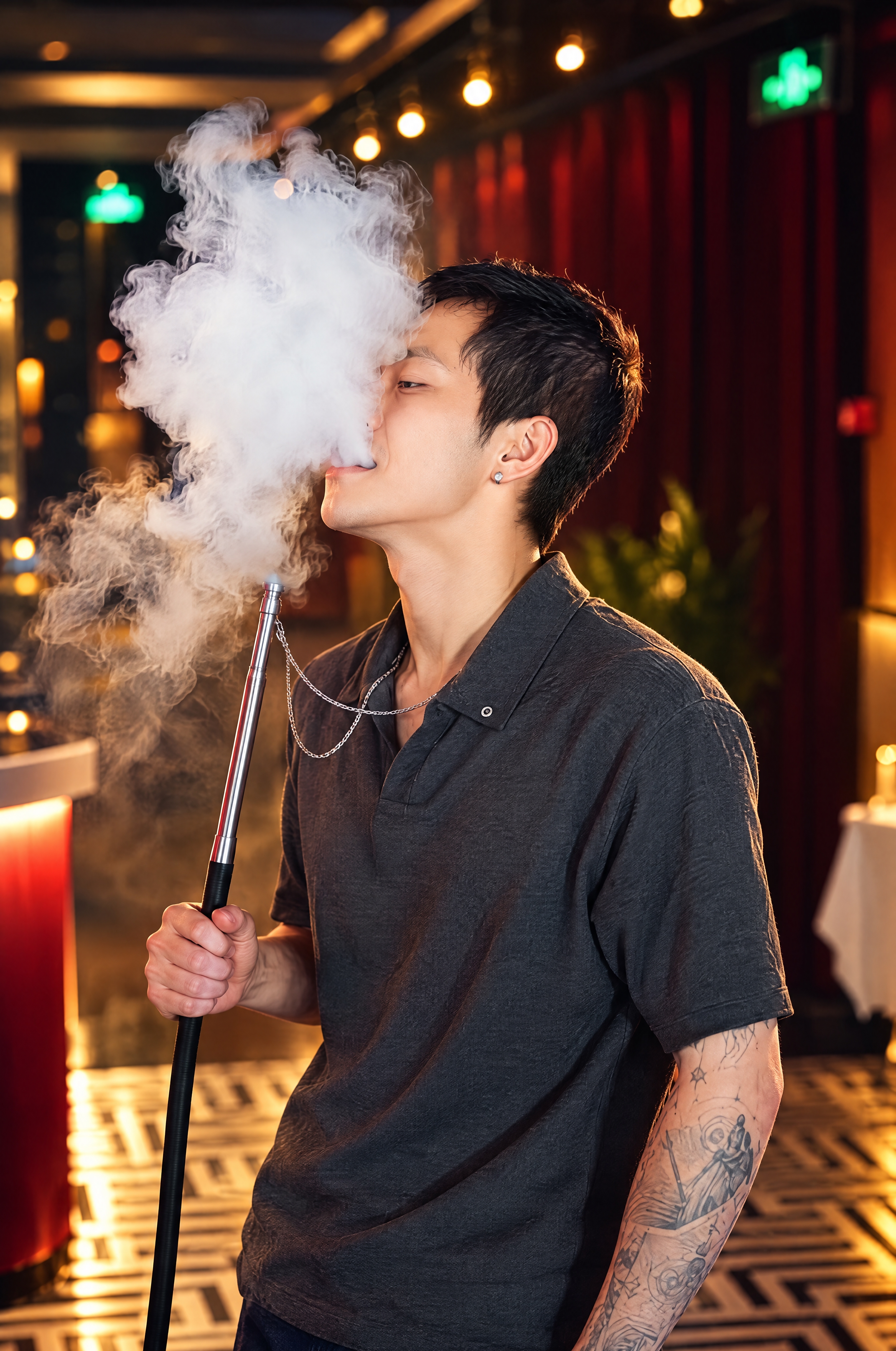提升整体画质，去除噪点，增强精修质感，去除模糊感，人物更加突出… - 图片创意预览