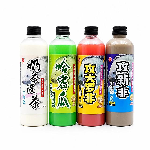 淘宝天猫电商主图，1:1正方形画幅，纯白色无影纯色背景，居中整齐横向摆放4瓶全套罗非小药，左至右：白色奶茶没茶、绿色哈密瓜、红色攻大罗非、棕色攻新非，瓶身标签文字图案完整清晰，瓶内液体色彩通透有光泽，黑色瓶盖反光柔和，专业静物柔光棚拍，浅淡自然落地投影，画面干净无杂物，构图居中平衡，8K超高清，色彩饱和真实，预留上方文字排版留白，渔具饵料商品图。保持4瓶小药产品外观（即物理结构、材质质感、颜色、标签图案）与输入产品图一致，杜绝任何变形和色差，精细化处理。商品主体占比约70%。
负面提示词：水印、多余装饰、人物、水面、杂乱杂物、瓶身变形裁切、模糊发灰、刺眼强光、卡通手绘、多余大字遮挡瓶身、褶皱污渍、电商平台Logo、文字错乱